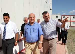 "Kızılay insani yardım malzemesi götürüyor"