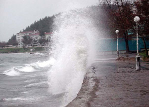 Karadeniz'de fırtına uyarısı