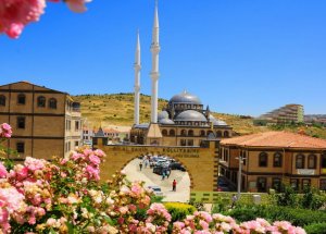 Bilal Şahin Külliyesi Hizmete Açılıyor