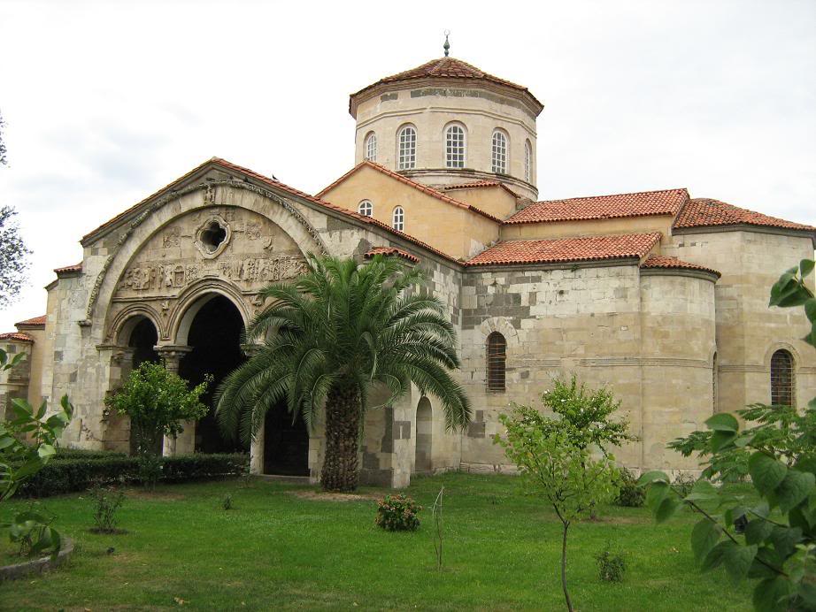 Ayasofya'ya Suç Duyurusu!