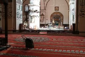 Ulu Cami'de Ramazan Temizliği