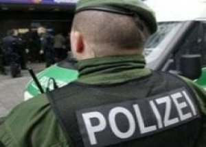 Almanya 'Duran Adam'a Bile Tahammül Edemedi