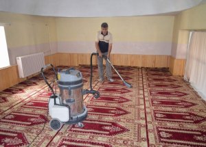 Şuhut’ta Camiler Ramazan Ayına Hazırlanıyor
