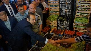 Bağış Sebze ve Meyve Hali'ni Ziyaret Etti