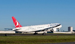 THY Acil İniş Yaptı