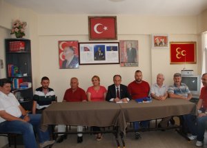 MHP'de Çanakkale Depremi:12 İstifa!