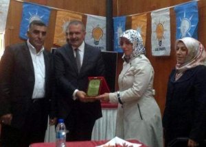 Ak Partili Fidan’a Başarı Plaketi