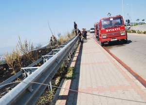 Kopan Elektrik Teli Yangına Neden Oldu