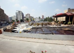 Adana Şehir Meydanı tamamlanmak üzere