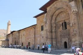 Divriği Ulu Cami  Restorasyonu Çatıdan Başlayacak