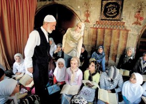 Yüzlerce Hafıza Adanan Bir Ömür!