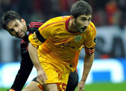 Sabri yuvada kaldı