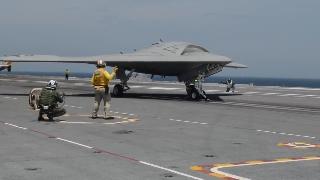 ABD'den  İlk İnsansız Savaş Jeti