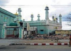 Camiler Yakıldı Müslümanlar Hapiste