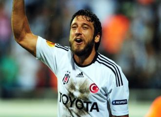 Egemen, Fenerbahçe ile anlaştı