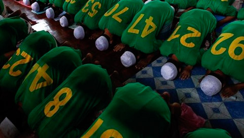 Rencide Eden Skandala Jet Tepki!