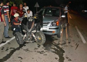 Otomobil, ATV aracına çarptı: 2 yaralı
