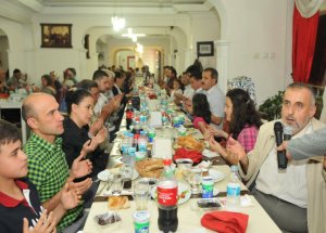 Şehit Ve Gazi Aileleri İftar Yemeğinde Bir Araya Geldi