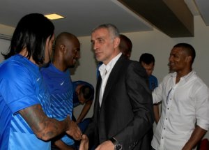 Malouda Takım Arkadaşlarıyla Tanıştı