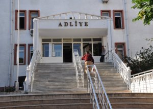 Mahkemede Rüşveti İtiraf Ettiler