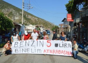 CHP’den benzin zammına at arabalı protesto