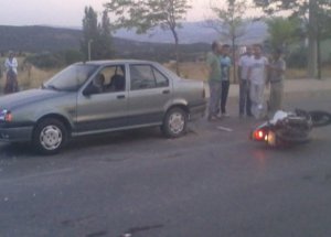 Emet'te Trafik Kazası: 3 Yaralı