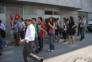 İllegal Örgütten Akit'e Baskın Girişimi!