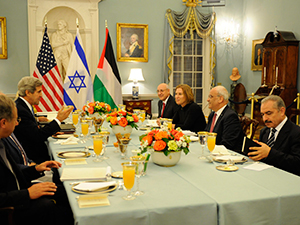 Barış Müzakereleri Washington’da Başladı