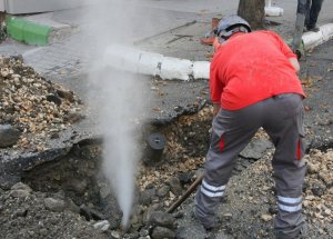 Bursa'da Doğalgaz Borusu Patladı