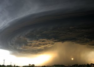 Kanada'da Fırtına Hayatı Felç Etti