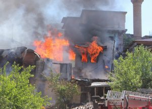 Erzincan'da Köy Yangını