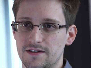 Snowden’e Geçici Sığınma İzni