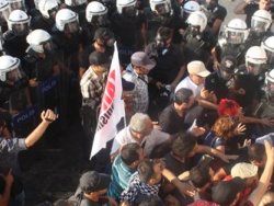 Esnaf Gezi Parkı Eylemlerini Protesto Etti