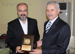 "Kur'an İnsana Çok Şey Söyler"