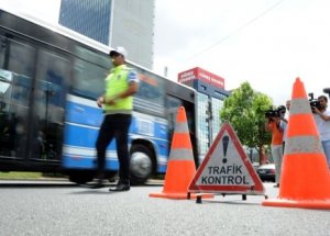 Bayram'da Trafiğe Helikopterli Denetim!