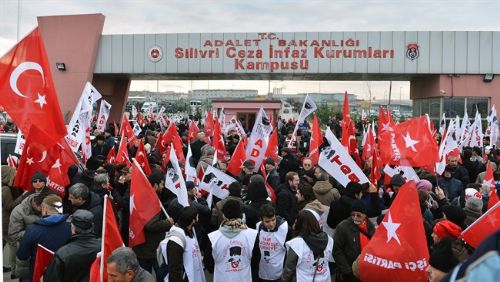 Ünlülerden `Ergenekon Kararları` İçin Sert Tepki