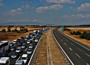 Tem’de Çıldırtan 15 Km’lik Kuyruk