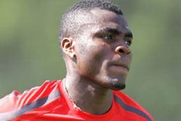 Emenike'den Galatasaray'a İlk Gol