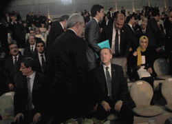 Erdoğan ve Kılıçdaroğlu tokalaşmadı!