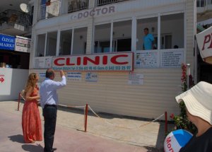 Başkan Altungün Esnafla Bayramlaştı