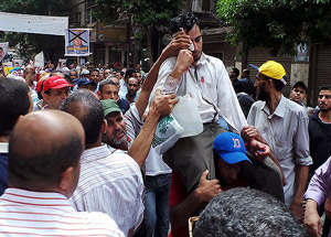Mısır'da Göstericilere Polis Müdahalesi