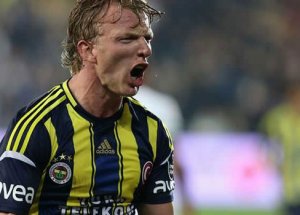 Kuyt Arkadaşını Hastanelik Etti