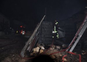Şüpheli Yangın Paniğe Neden Oldu