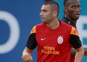 Burak Yılmaz Özür Diledi İlk 11'e Döndü