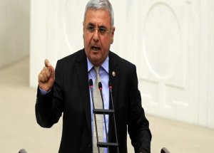 'O Yumruğu Atan da, Arka Çıkan da...'