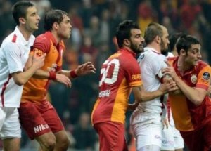 Galatasaray-Gaziantepspor Canlı Anlatım!