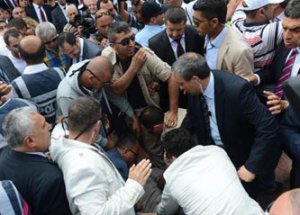 Saldırganı Bakın Ne Kurtarmış!