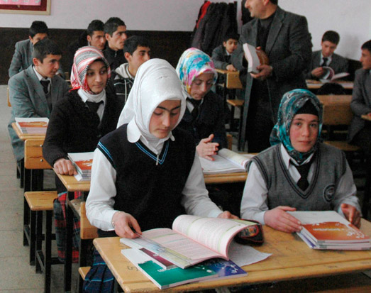 İmam Hatip liselerine İlgi Artıyor
