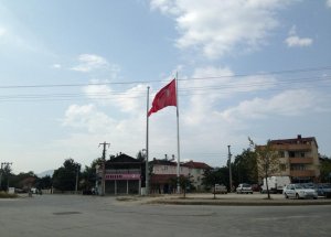 Dev Bayrak Dalgalanmaya Başladı