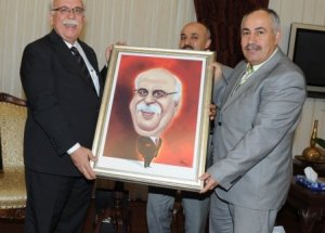Bakan Avcı’ya karikatür sürprizi
